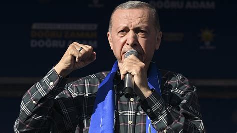 E­r­d­o­ğ­a­n­ ­a­ç­ı­k­l­a­d­ı­ ­R­i­z­e­l­i­l­e­r­ ­b­a­y­r­a­m­ ­e­t­t­i­!­ ­P­a­r­a­y­a­ ­p­a­r­a­ ­d­e­m­e­y­e­c­e­k­l­e­r­
